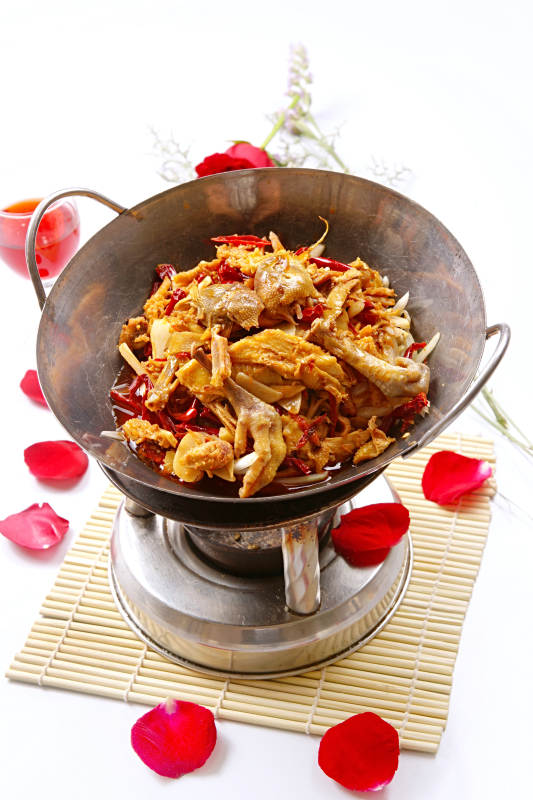 香辣锅仔腐竹爆凤爪图片