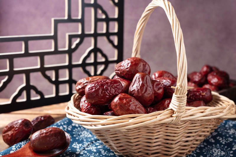红枣满篮香图片