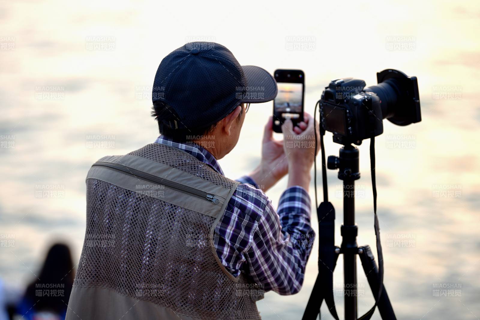 海边摄影人图片
