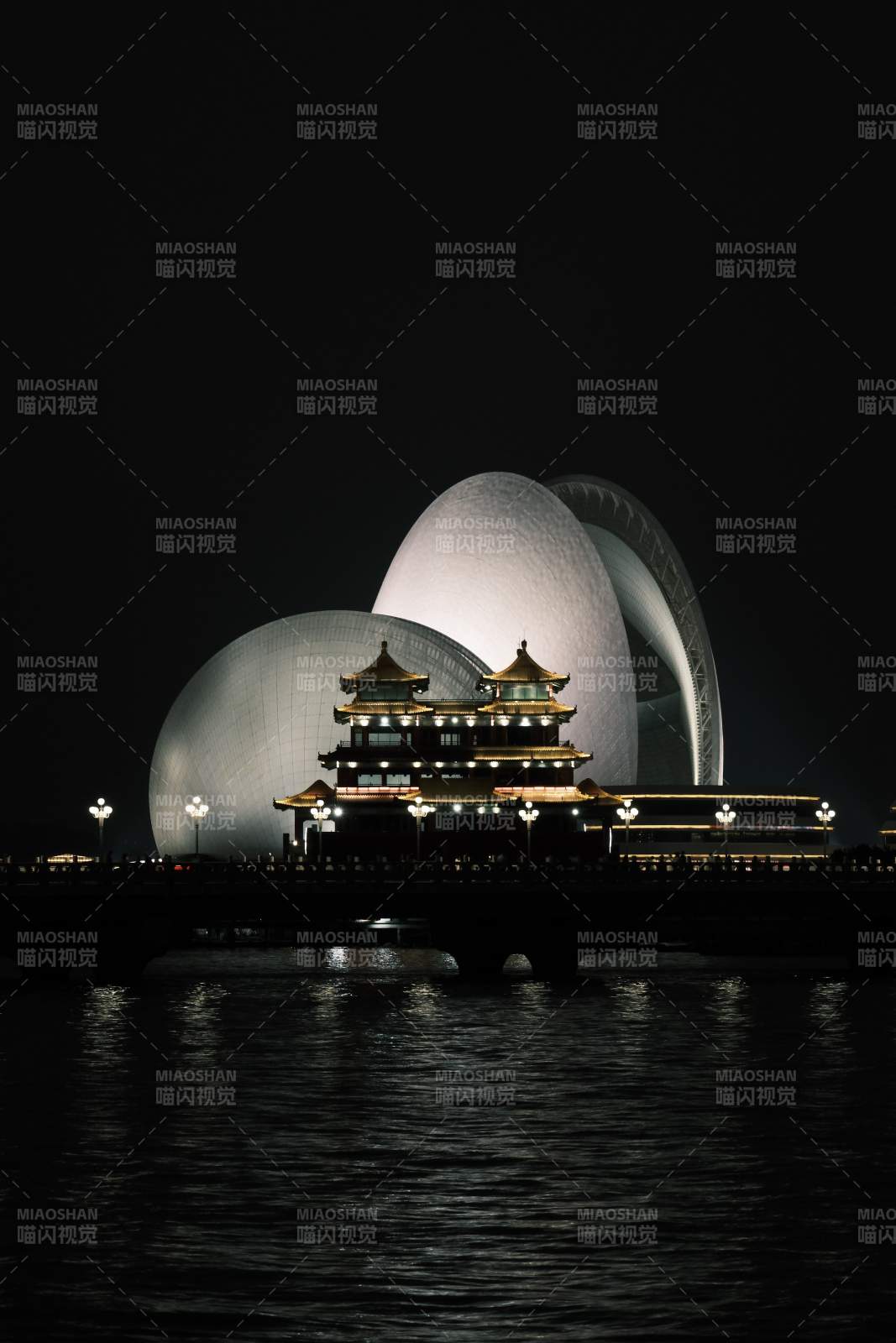 珠海日月贝夜景图片