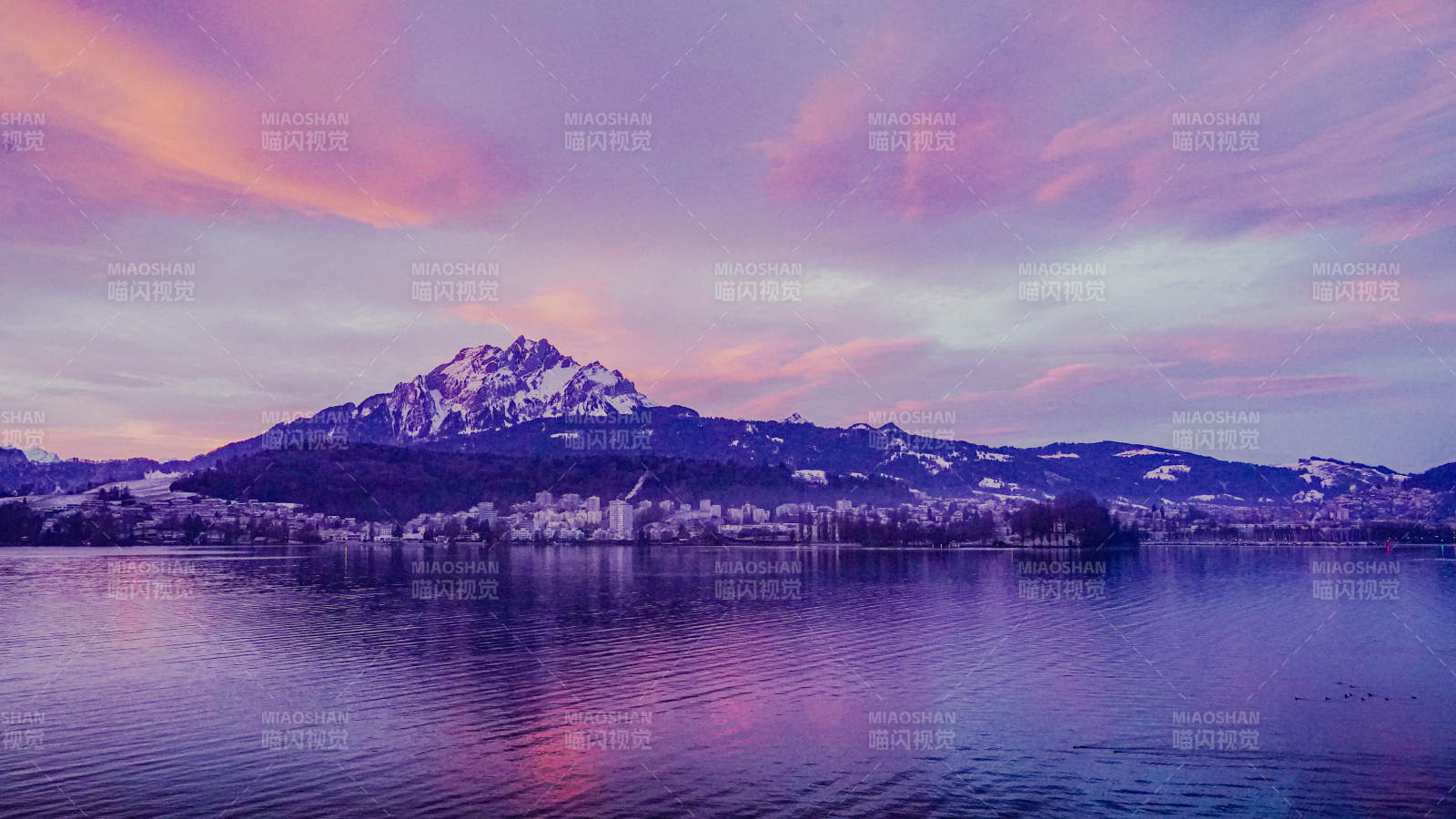 瑞士琉森湖畔日落图片