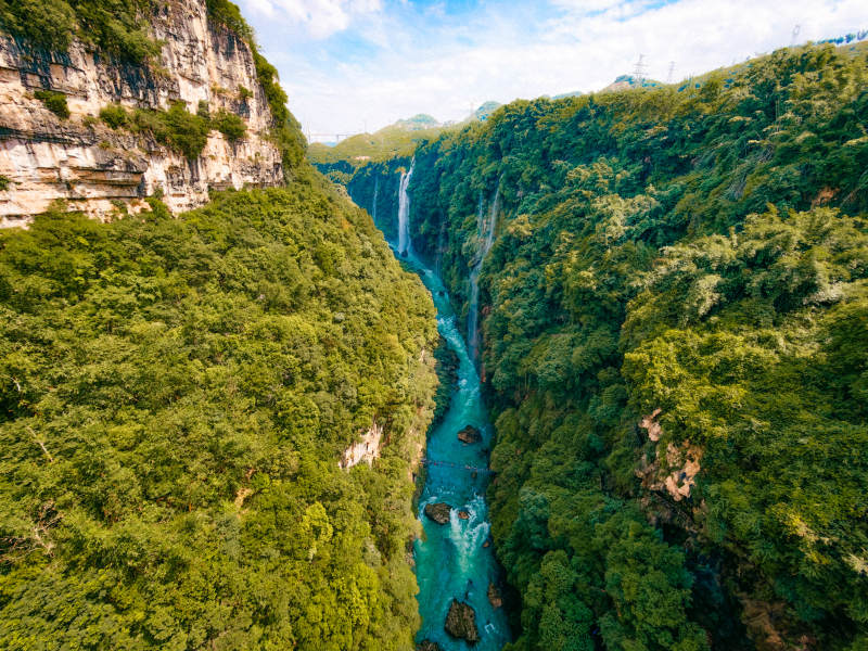 马岭河峡谷图片