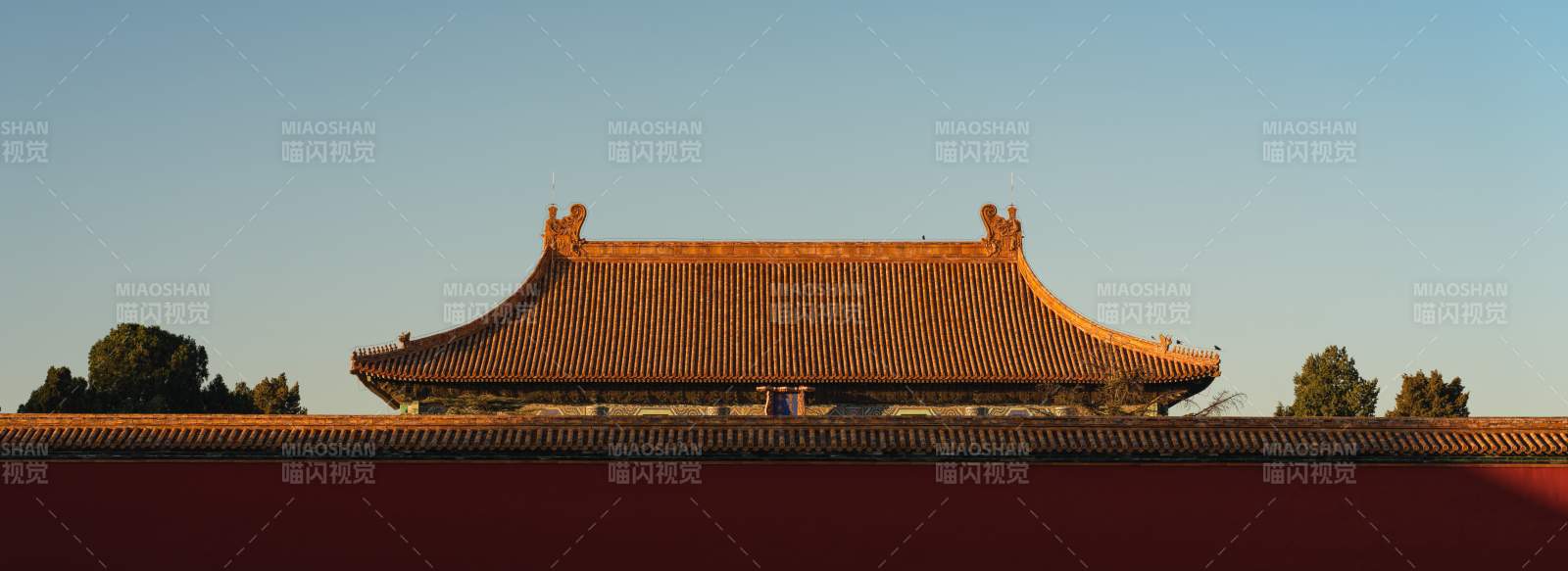 故宫红墙金瓦图片