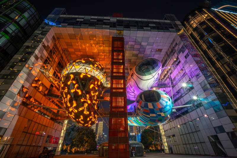 上海心脏夜幕下的城市奇观图片