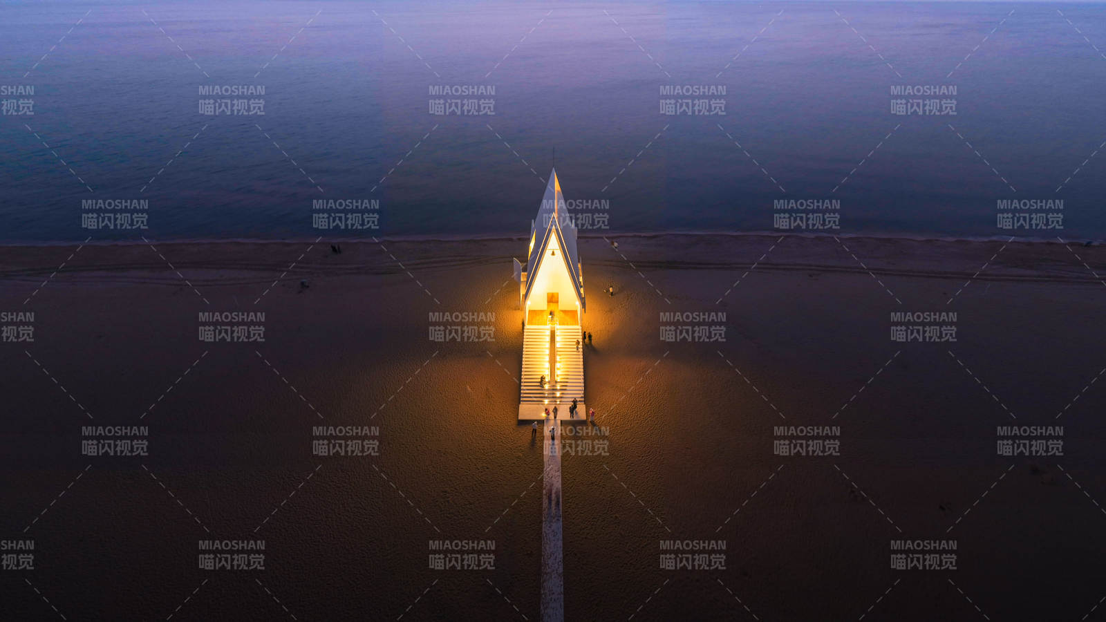 秦皇岛阿那亚灯塔夜光图片