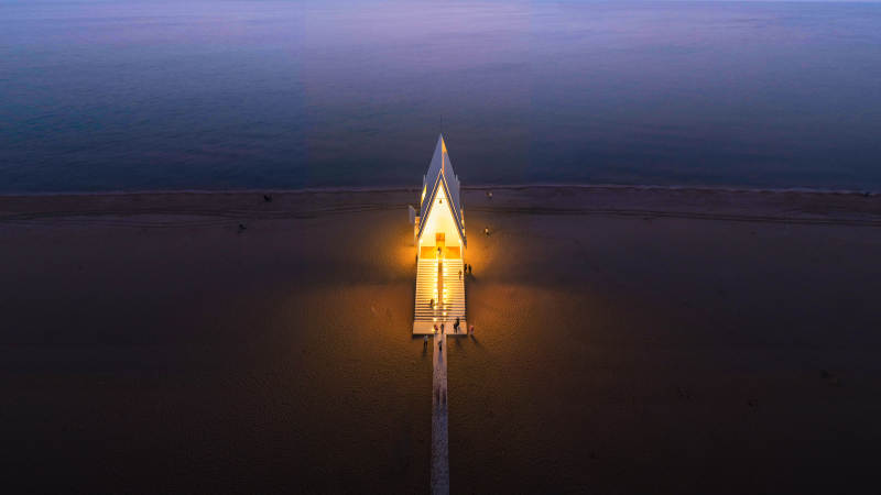 秦皇岛阿那亚灯塔夜光图片