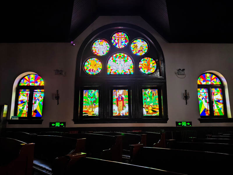 北京亚斯立堂彩窗教堂静谧之美图片