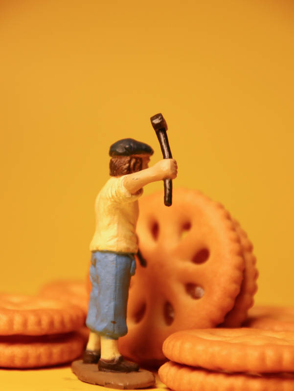 小人锤饼干图片