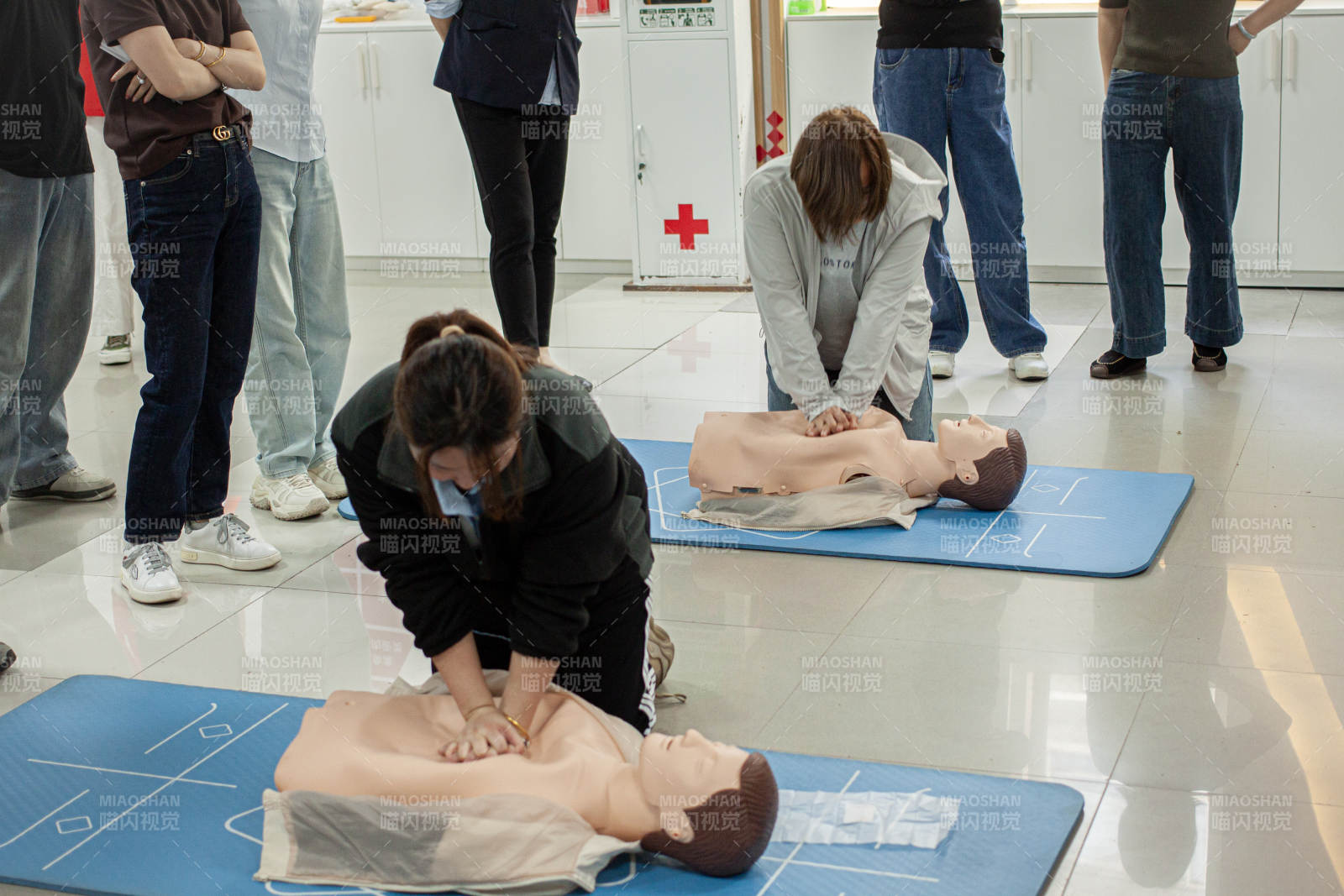 心肺复苏训练现场图片