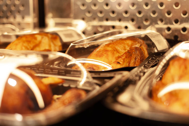 等着销在货架上的考鸡图片