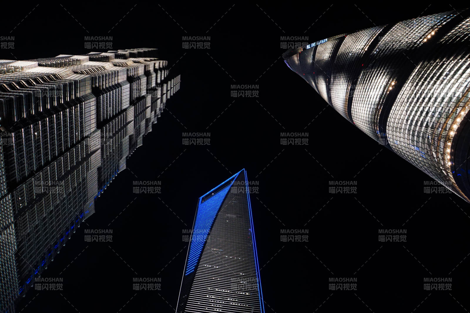 沪上三件套图片