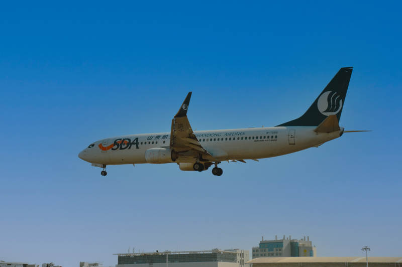 SDA航空客机起飞图片