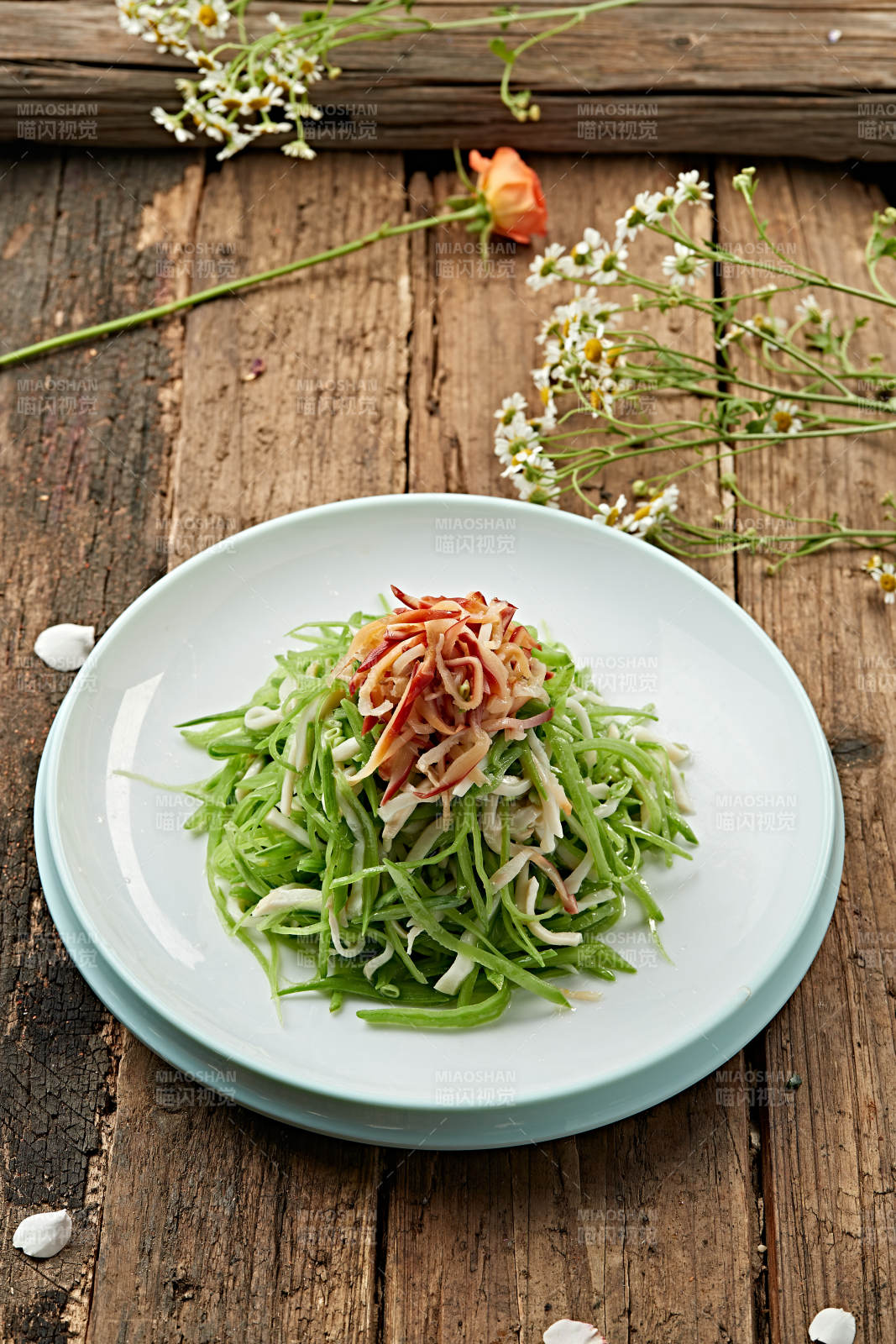 清新蔬菜沙拉图片