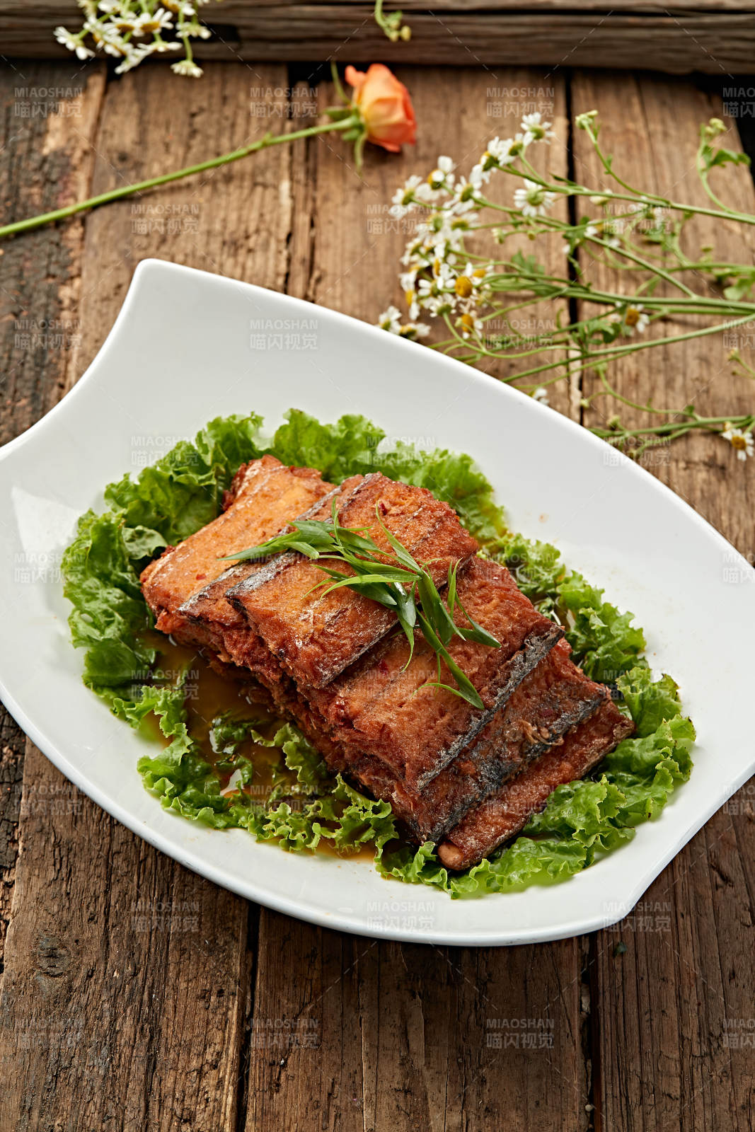 香酥梅子煎带鱼图片