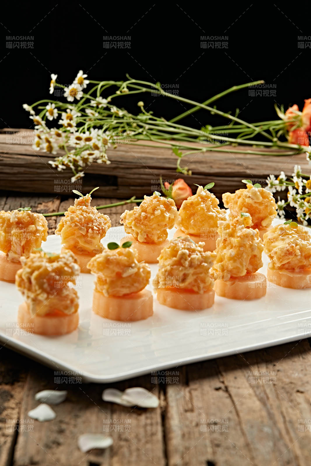 蜜瓜芝香大虾球图片