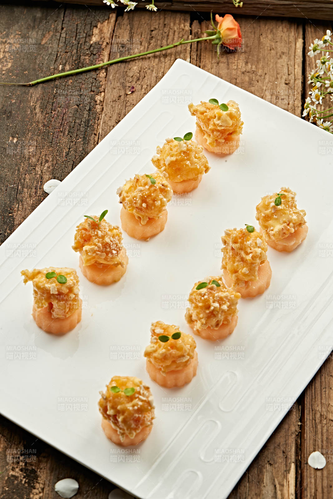 蜜瓜芝香大虾球图片