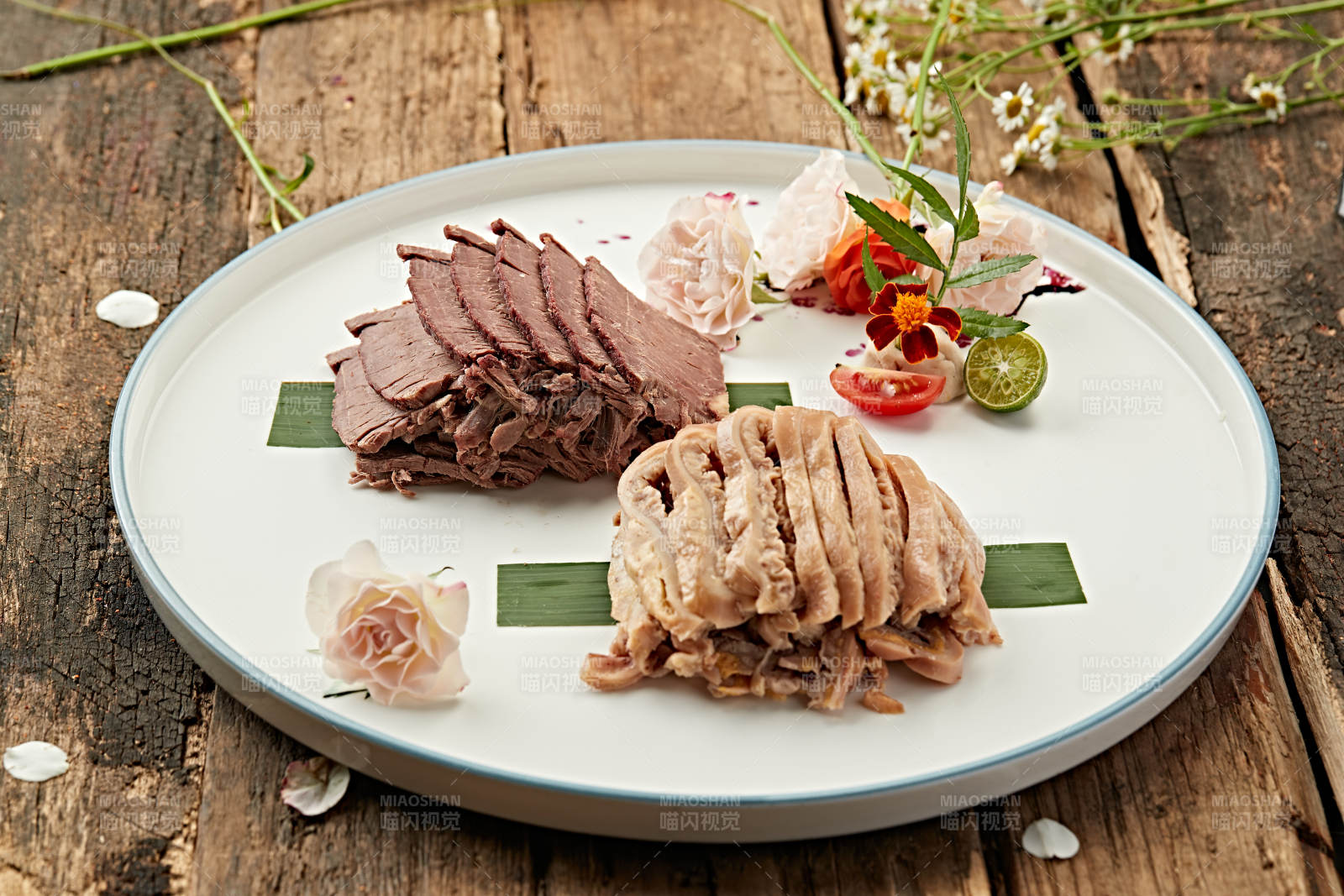 酱驴肉切片拼驴板肠图片