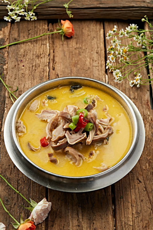 金汤猪肚煲图片