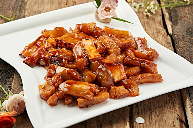 葱烧梅花参图片