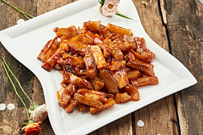 葱烧梅花参图片