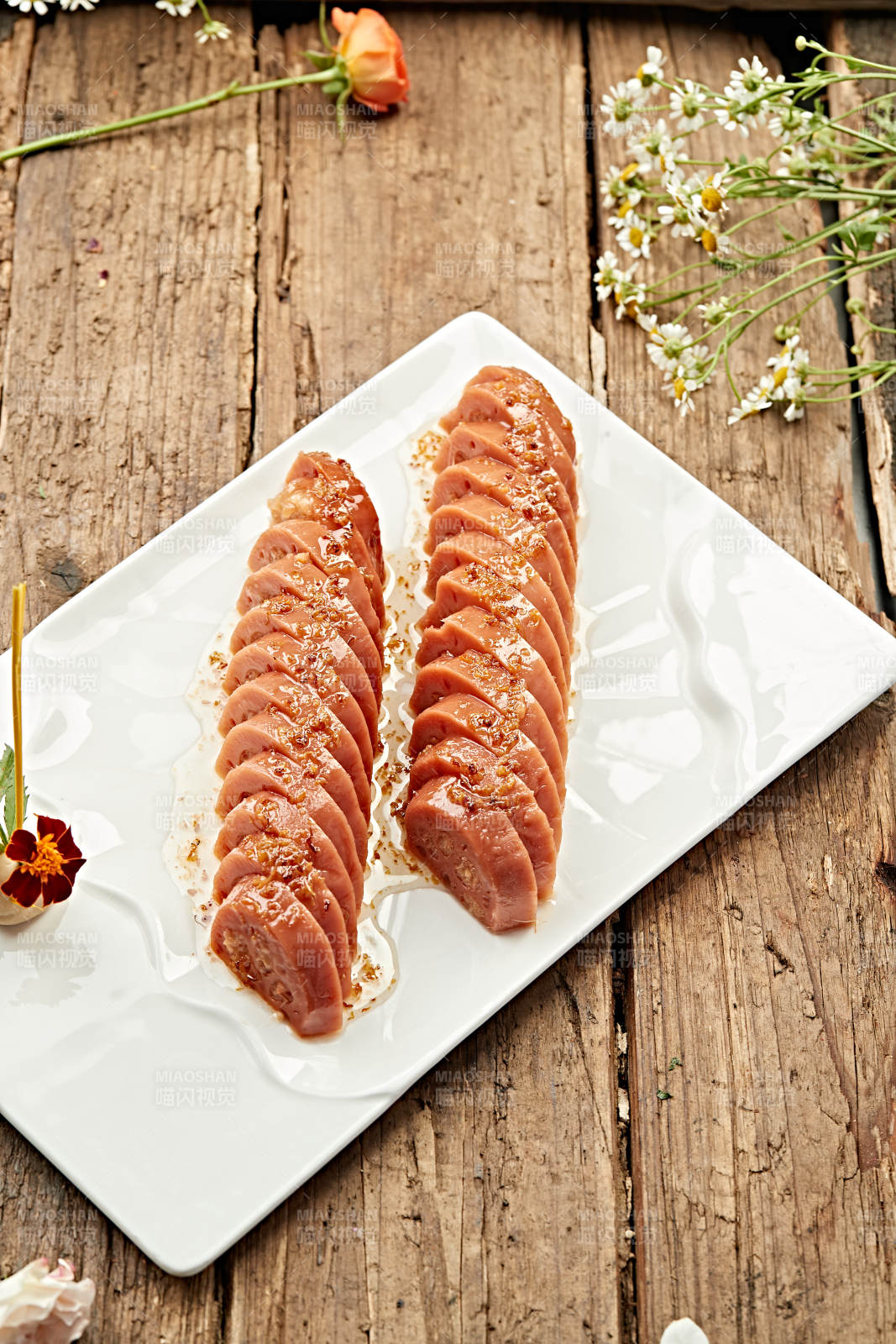 香煎鸭胸配香草图片