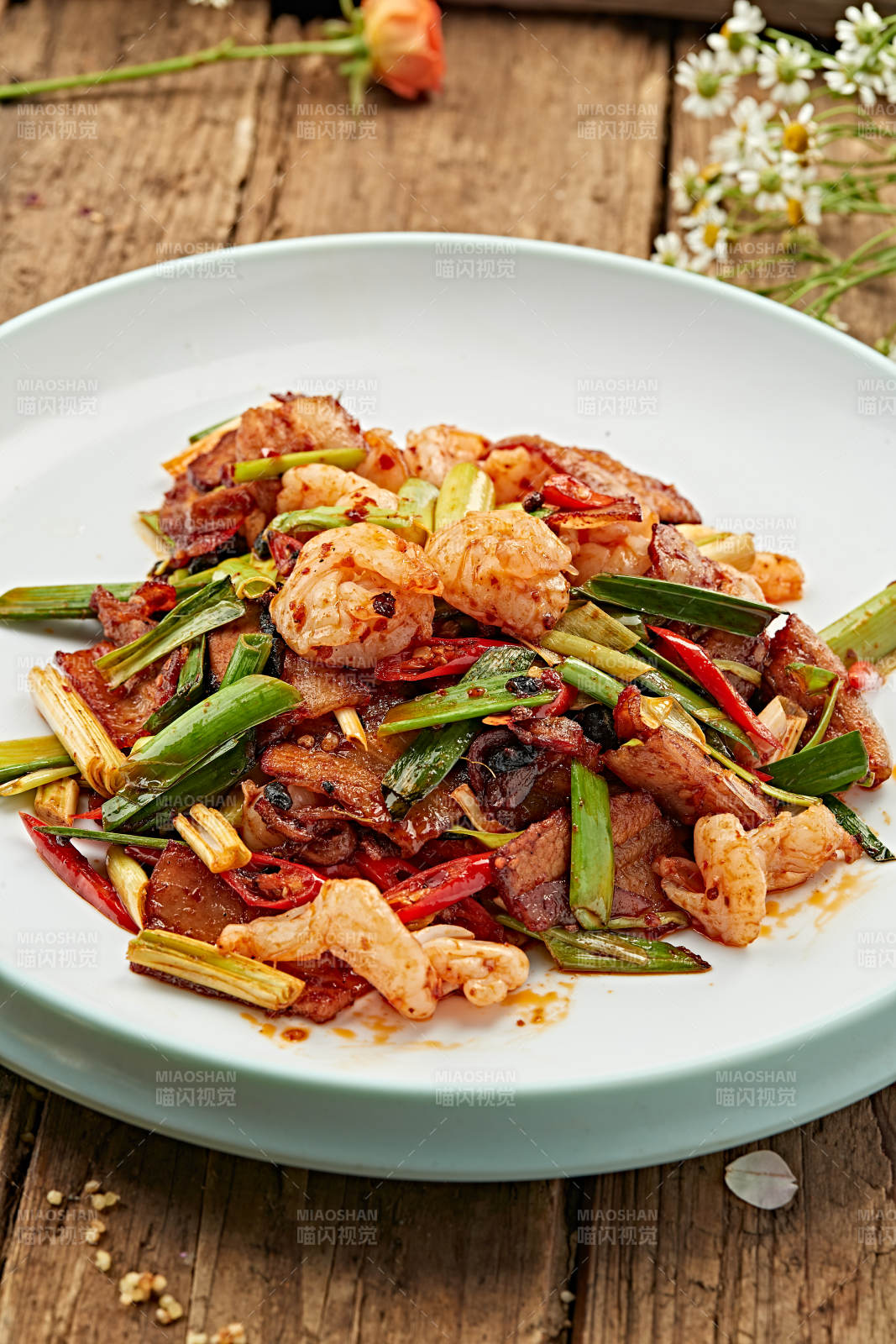 辣炒虾仁腊肉图片