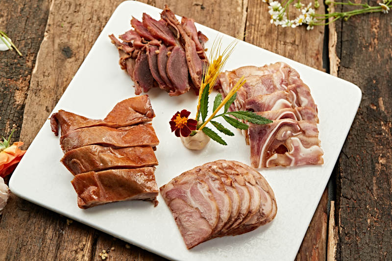 精美肉品拼盘图片