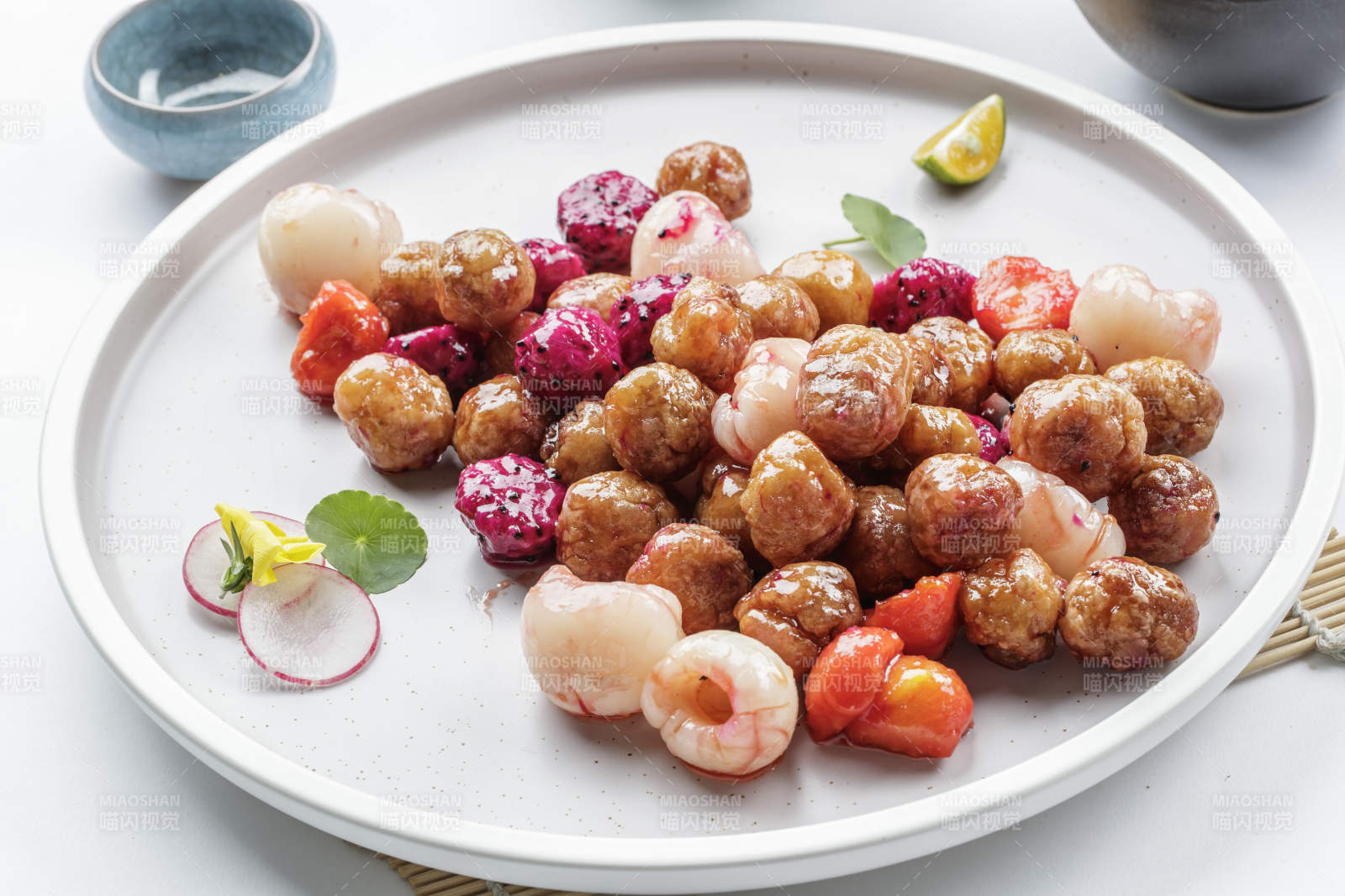 彩蔬虾球拼盘图片