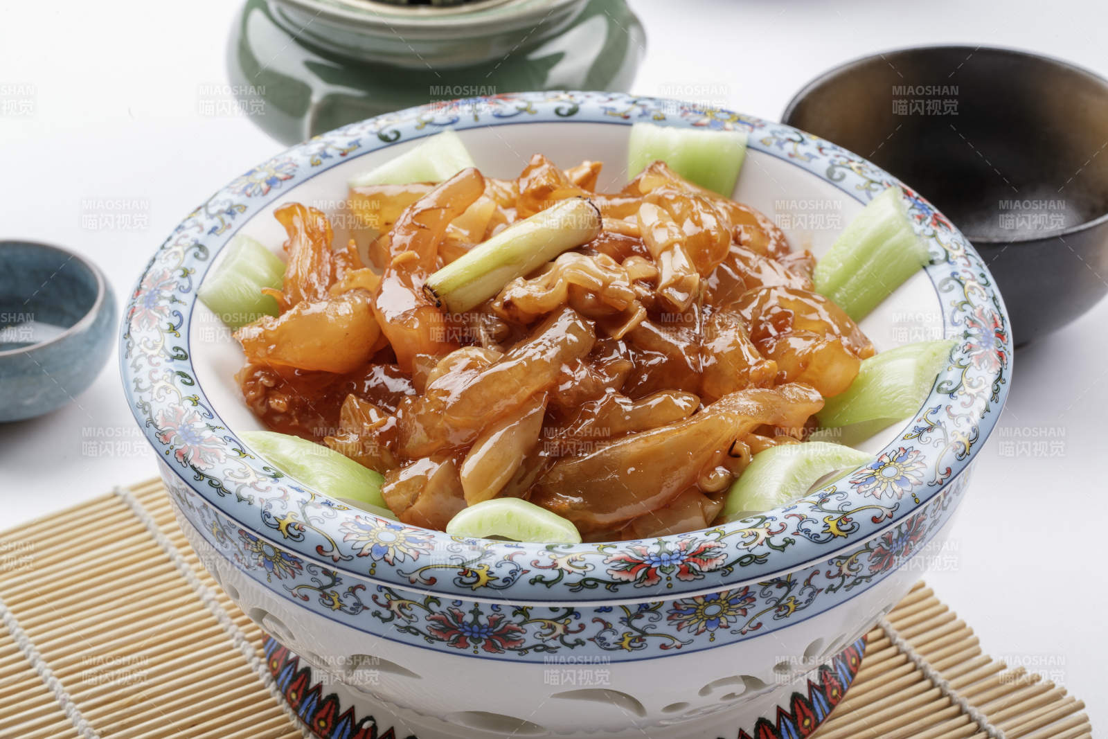 美味鲍鱼捞饭图片