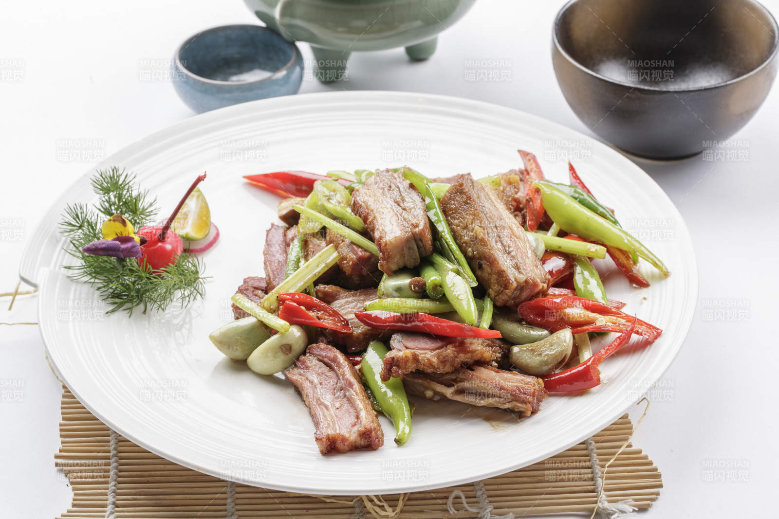 彩椒炒鸭肉图片