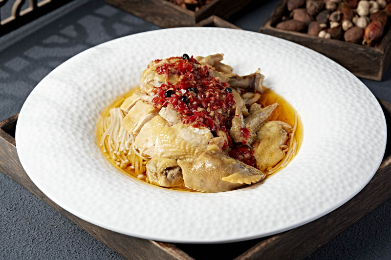 香辣蒸鸡配姜丝图片