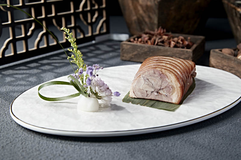 精致肉品摆盘艺术图片