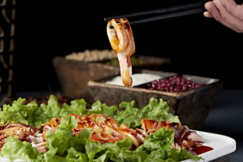 烤肉配生菜图片