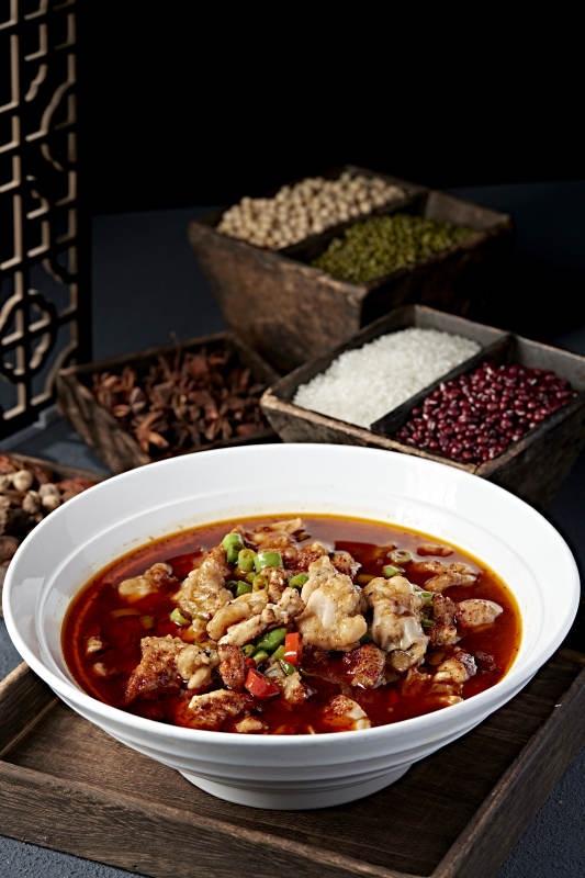 麻辣鲜香鸡爪煲图片