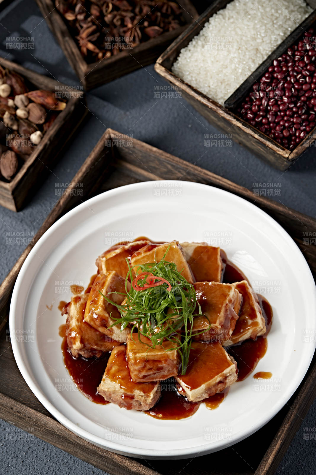 红烧豆腐配香料图片