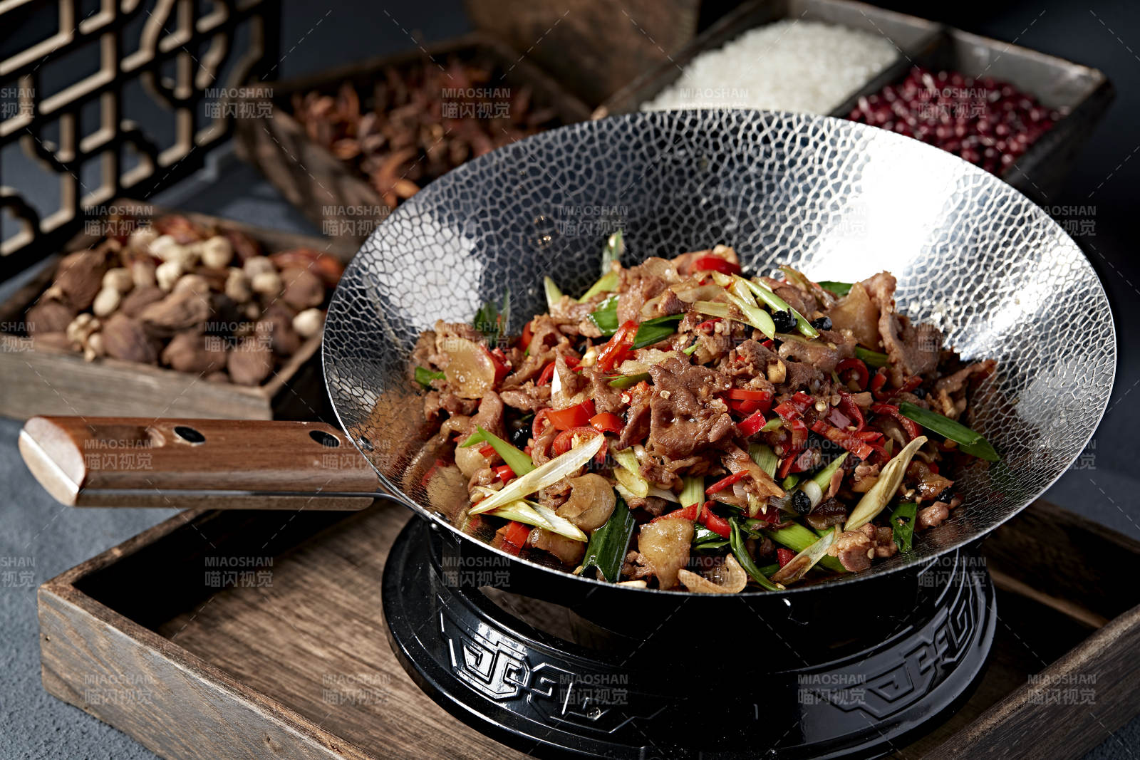 香辣干锅牛肉图片