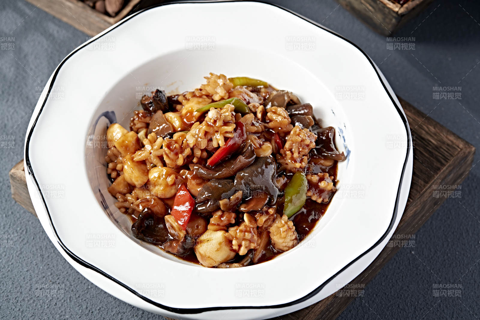 辣炒鱿鱼木耳图片