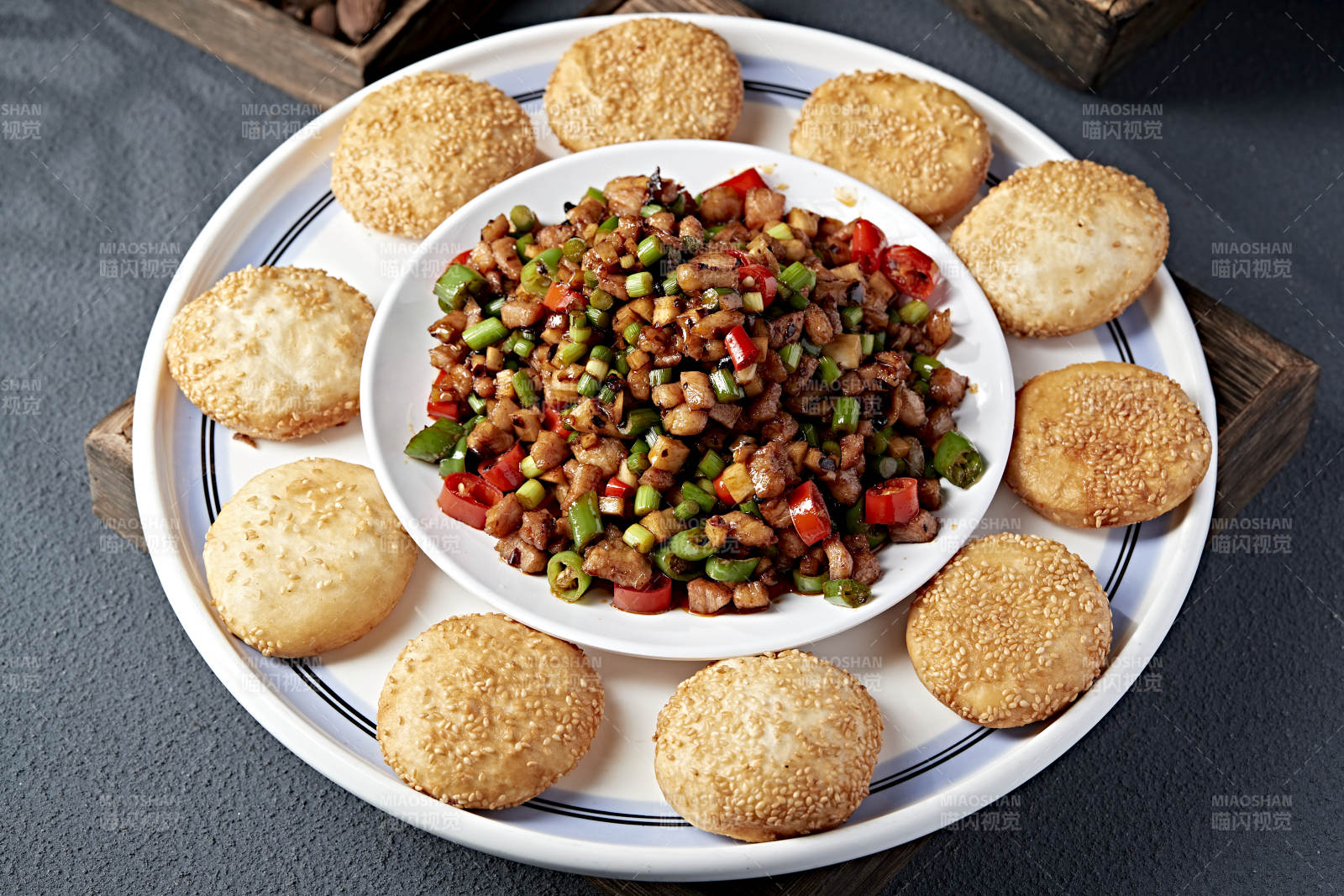 炒豆角配小饼图片