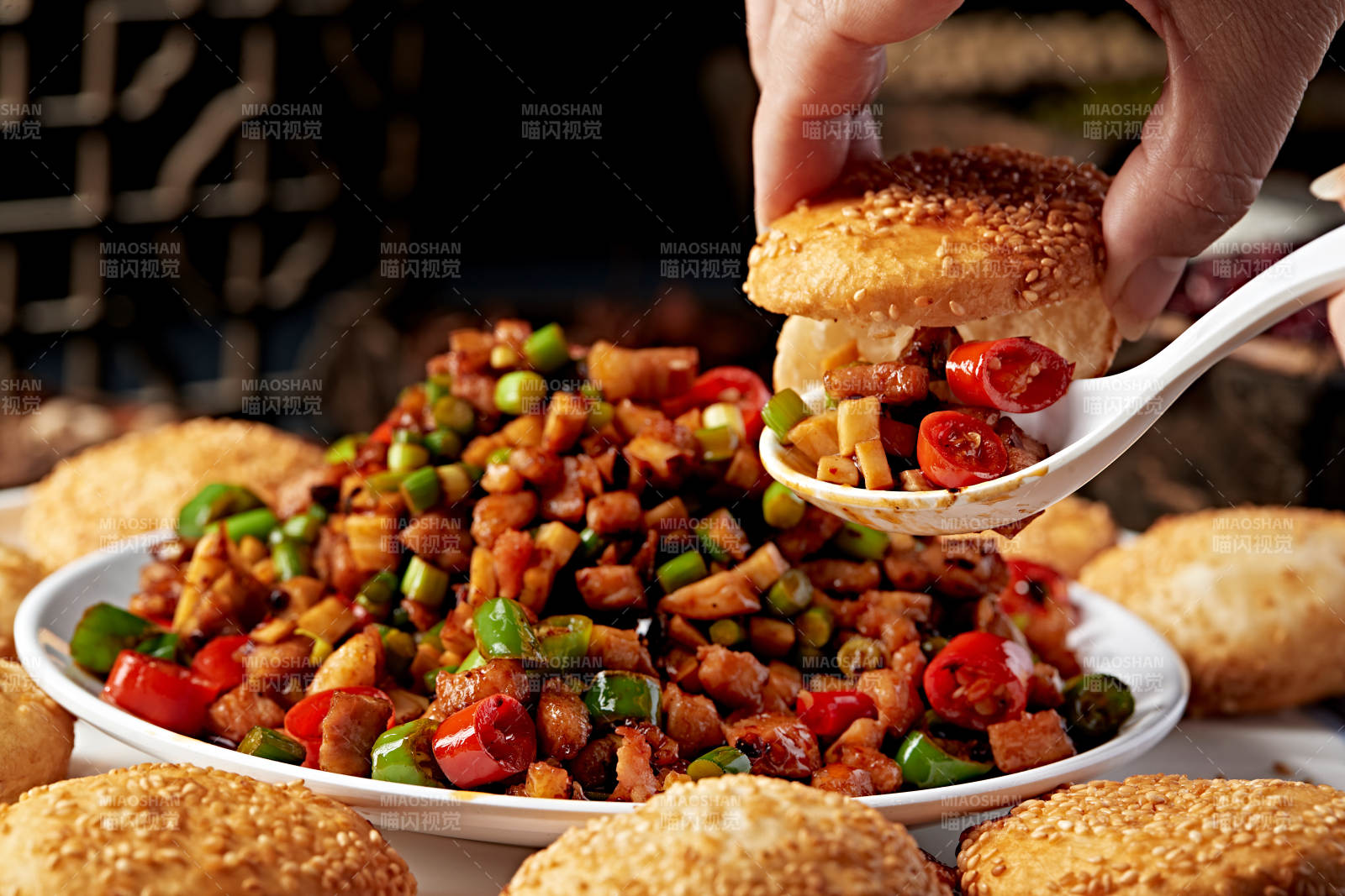 美味馅料夹馍图片