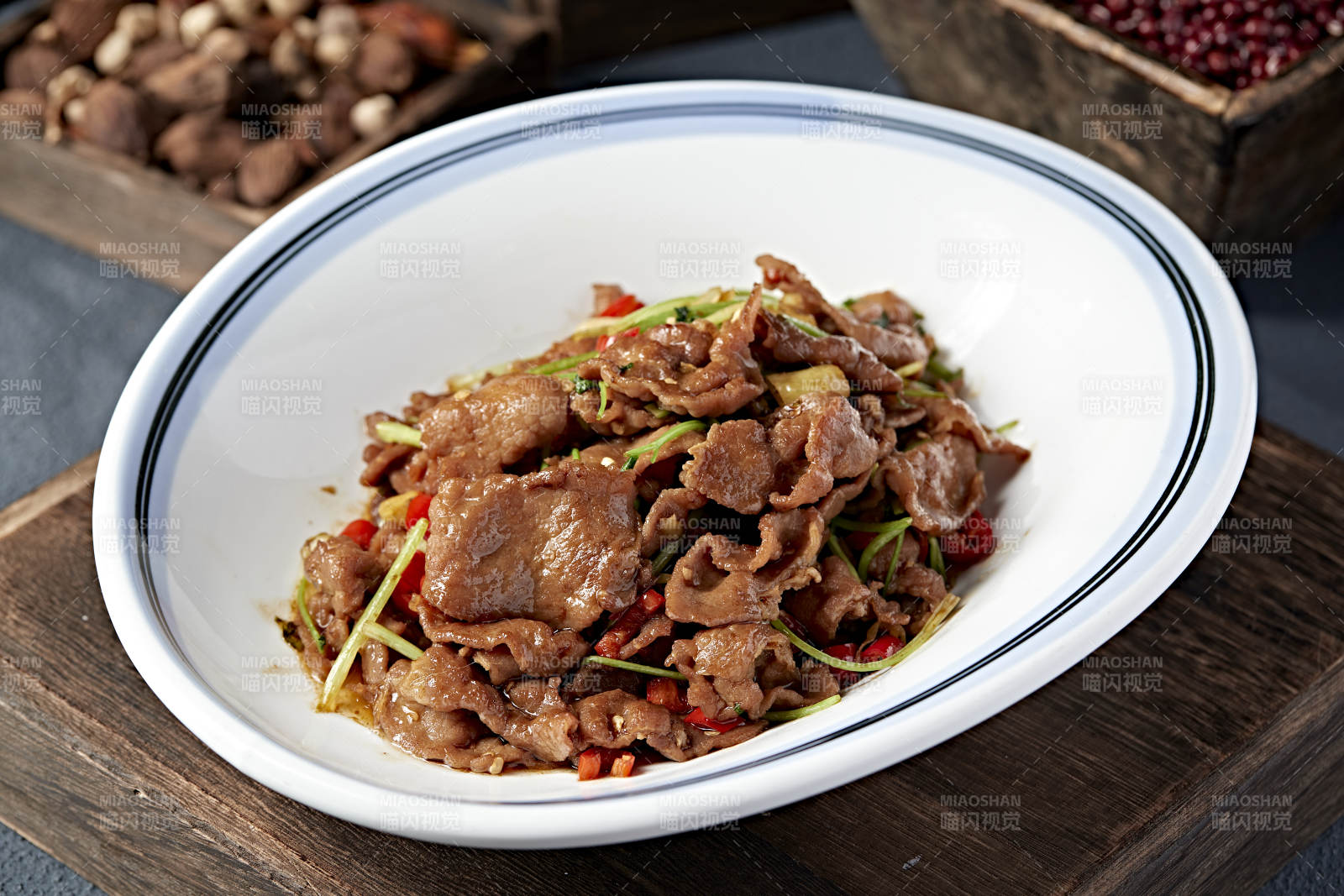 香辣牛肉片图片