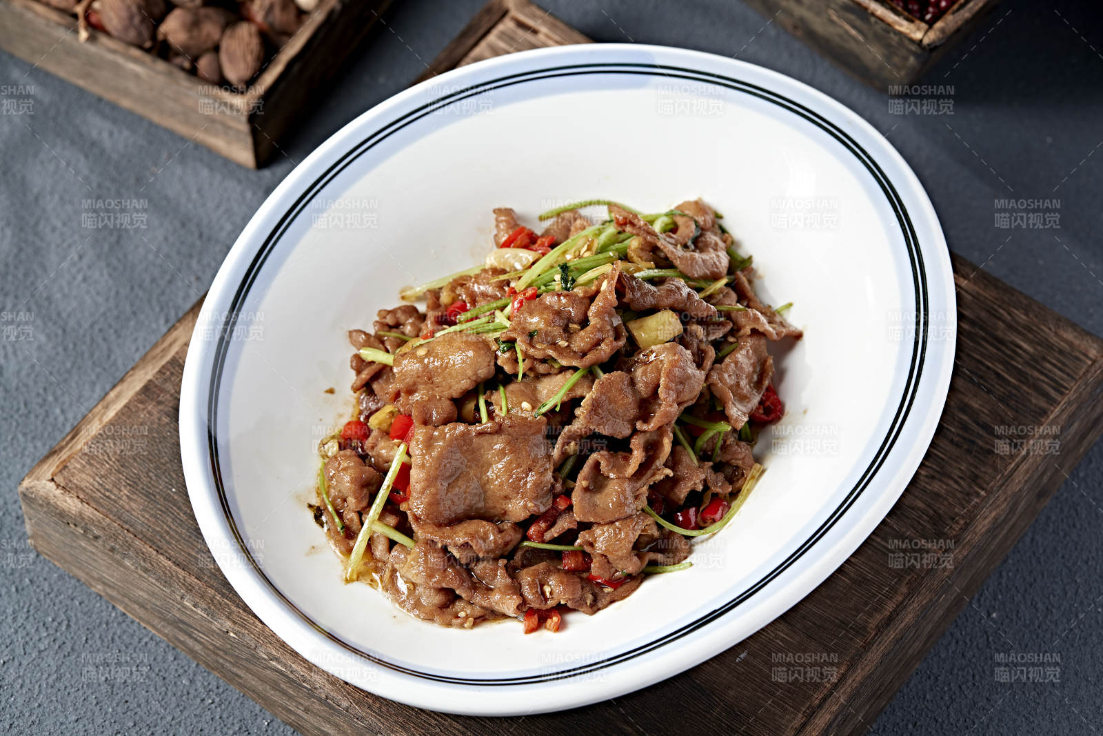 香辣炒牛肉图片