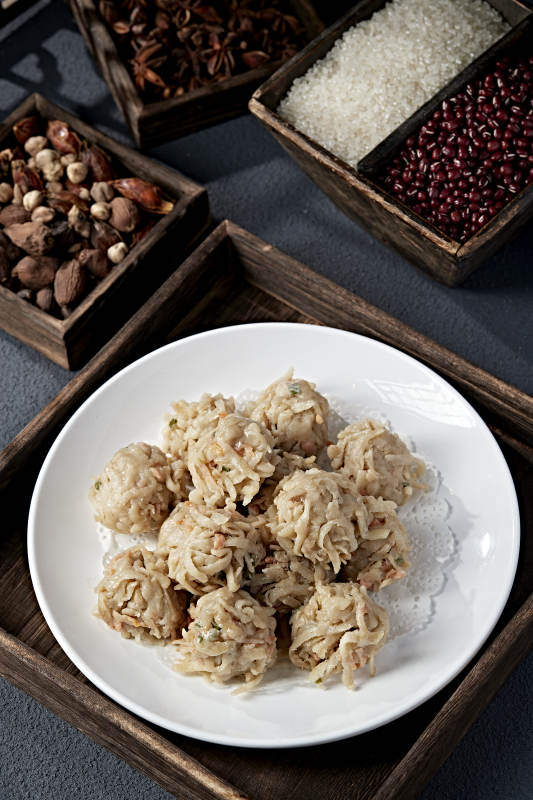 香糯丸子配五谷图片