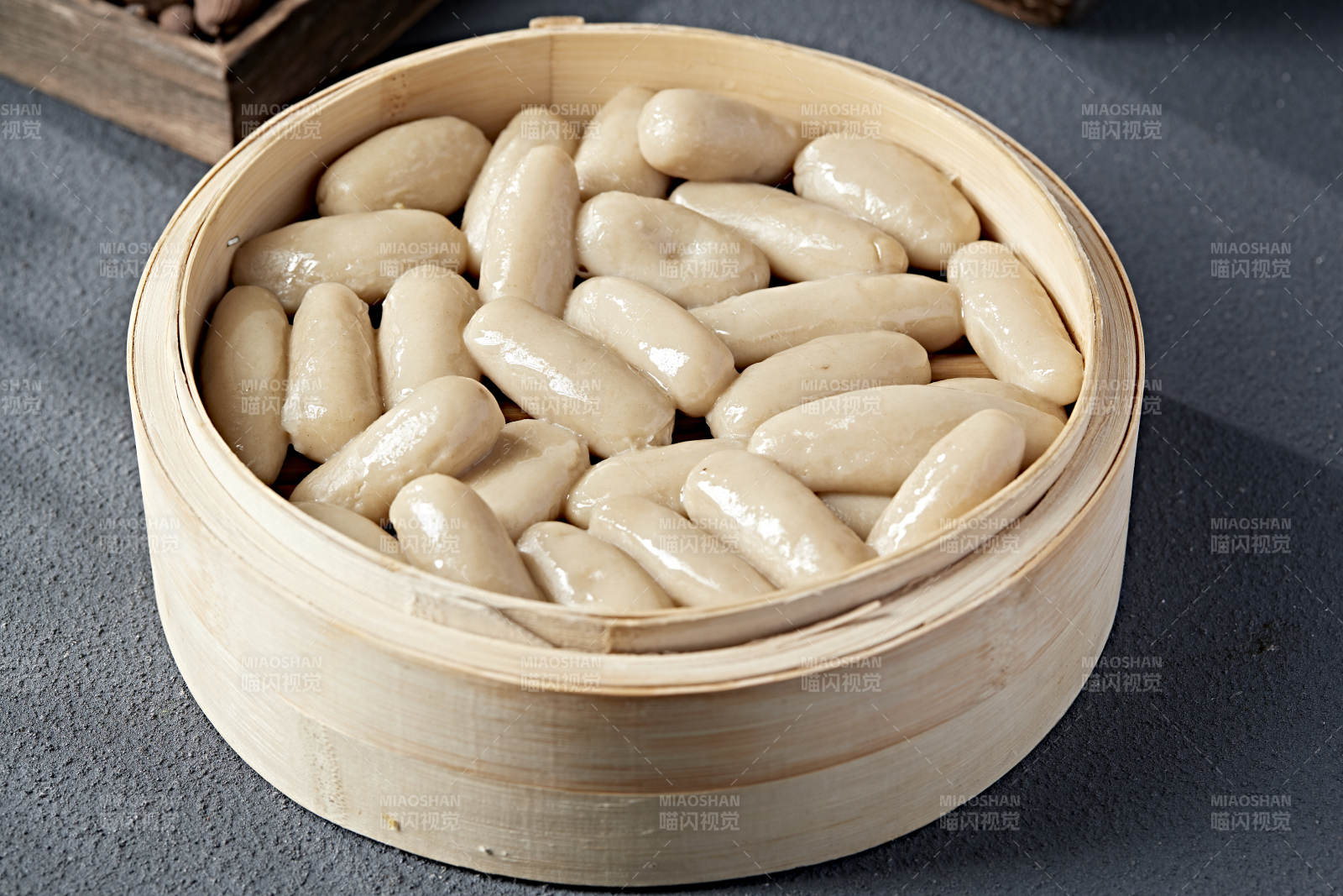 张家口地方美食土豆莜面鱼图片