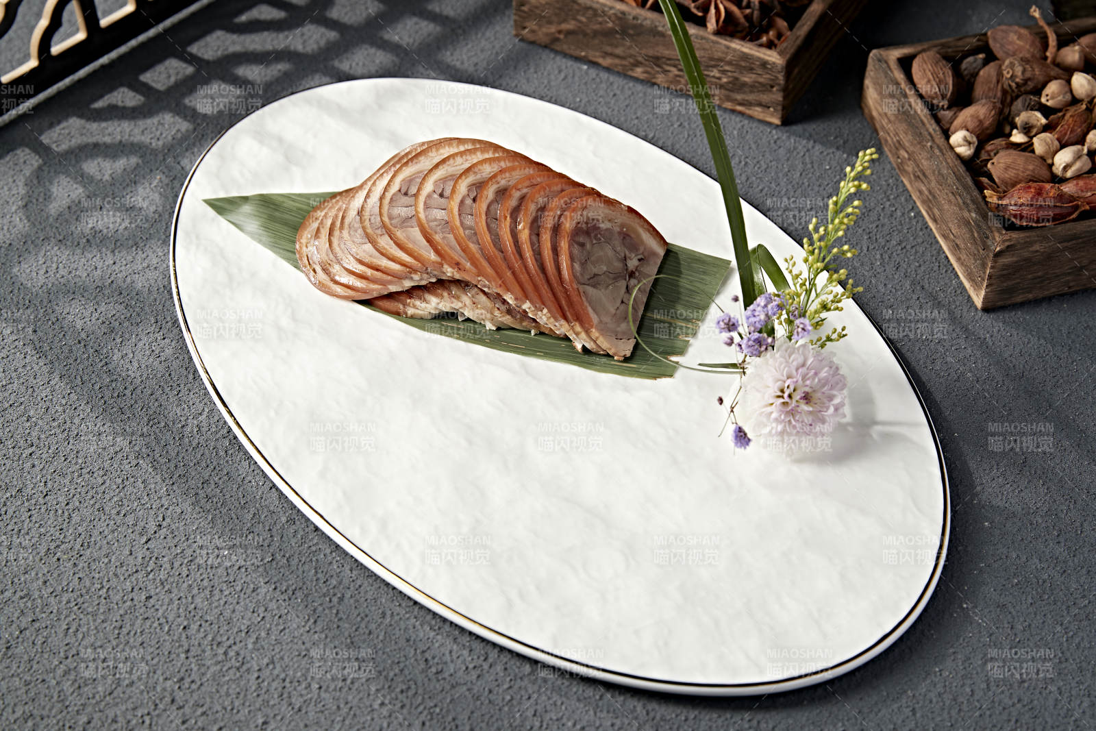 美味凉菜压肘花卷切片图片