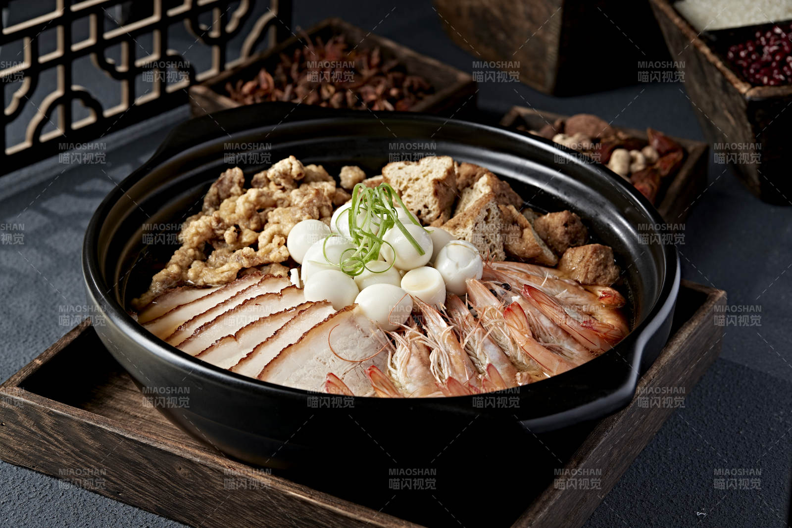 砂锅菜陆海空煲图片