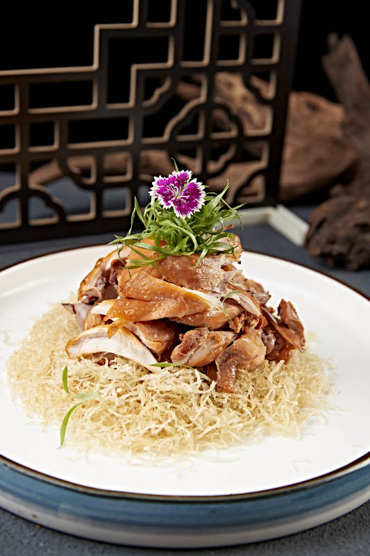 美味凉菜手撕熏鸡图片