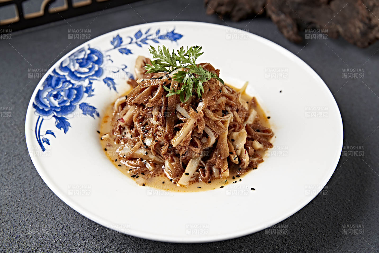 老北京麻酱拌爆肚图片