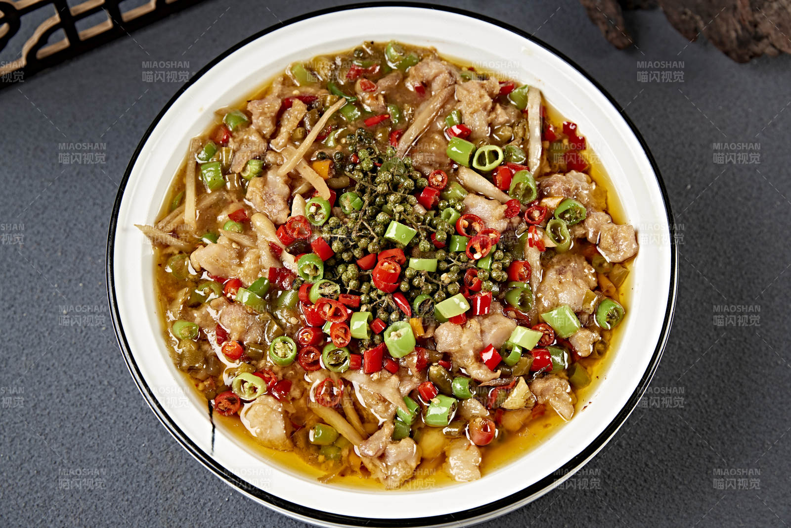 川湘椒麻烧兔丁图片