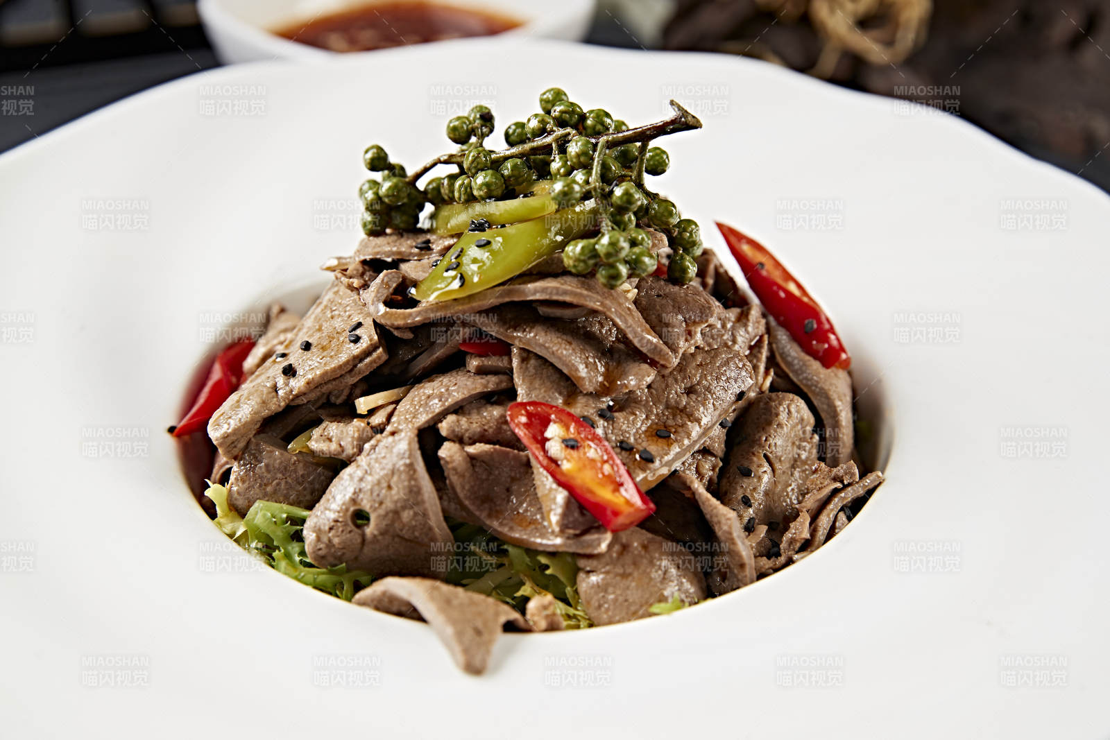 麻辣藤椒拌肝尖猪肝片图片