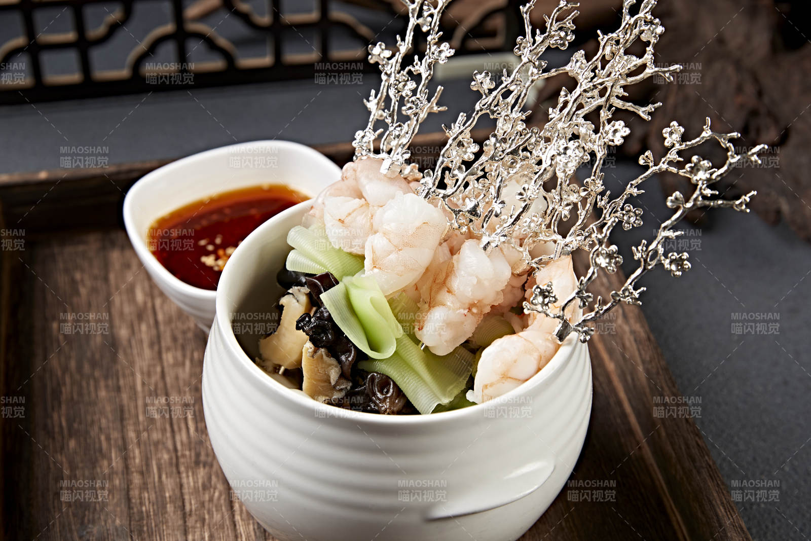 蘸汁冷锅串串香图片